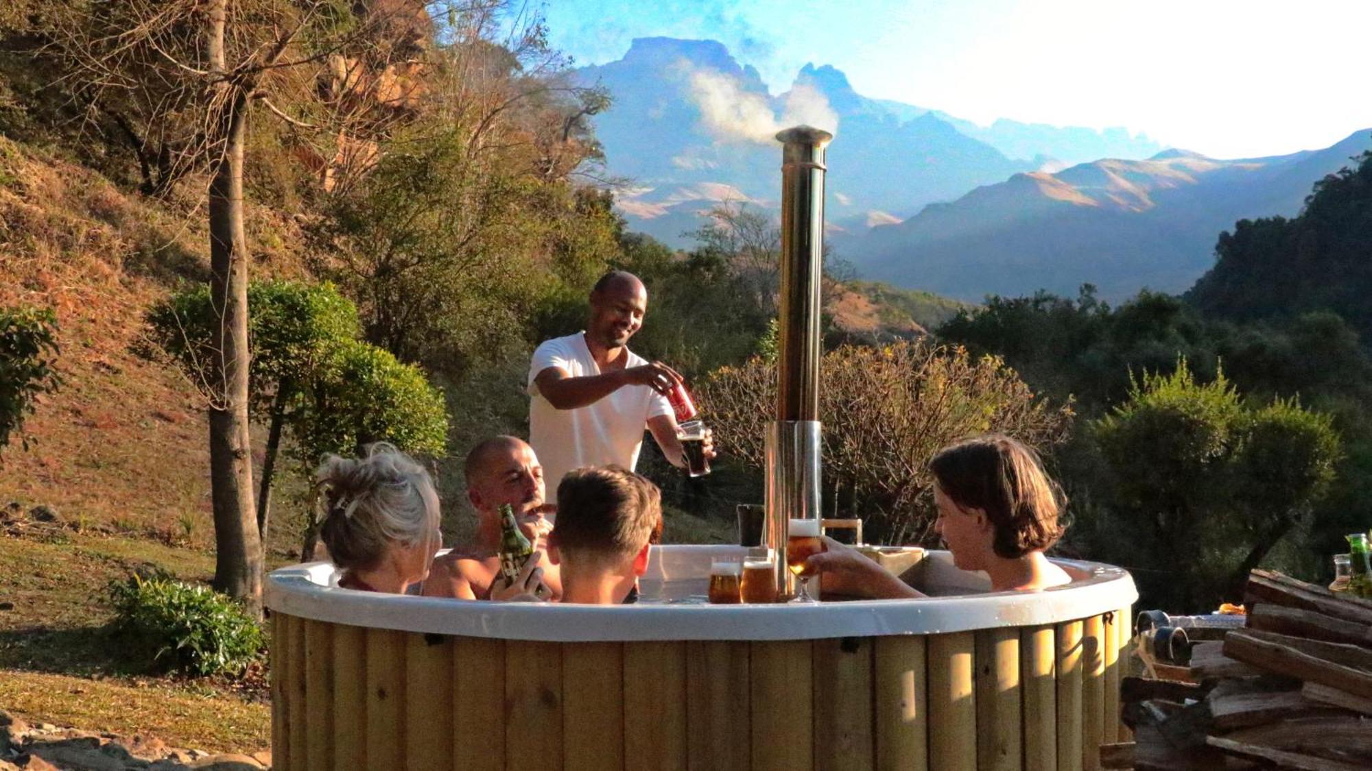 Kukummi Lodge - Formerly Mackaya Bella Country Lodge Champagne Valley Екстериор снимка