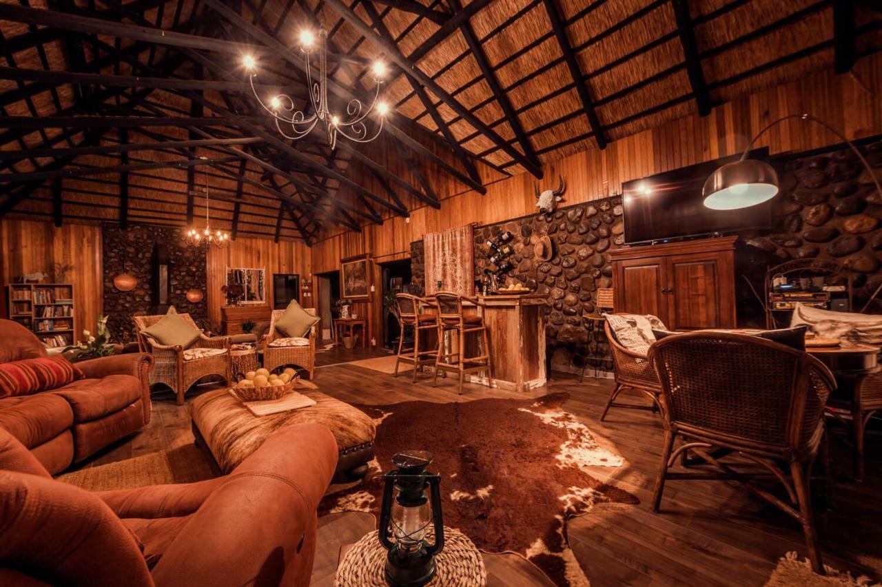 Kukummi Lodge - Formerly Mackaya Bella Country Lodge Champagne Valley Екстериор снимка